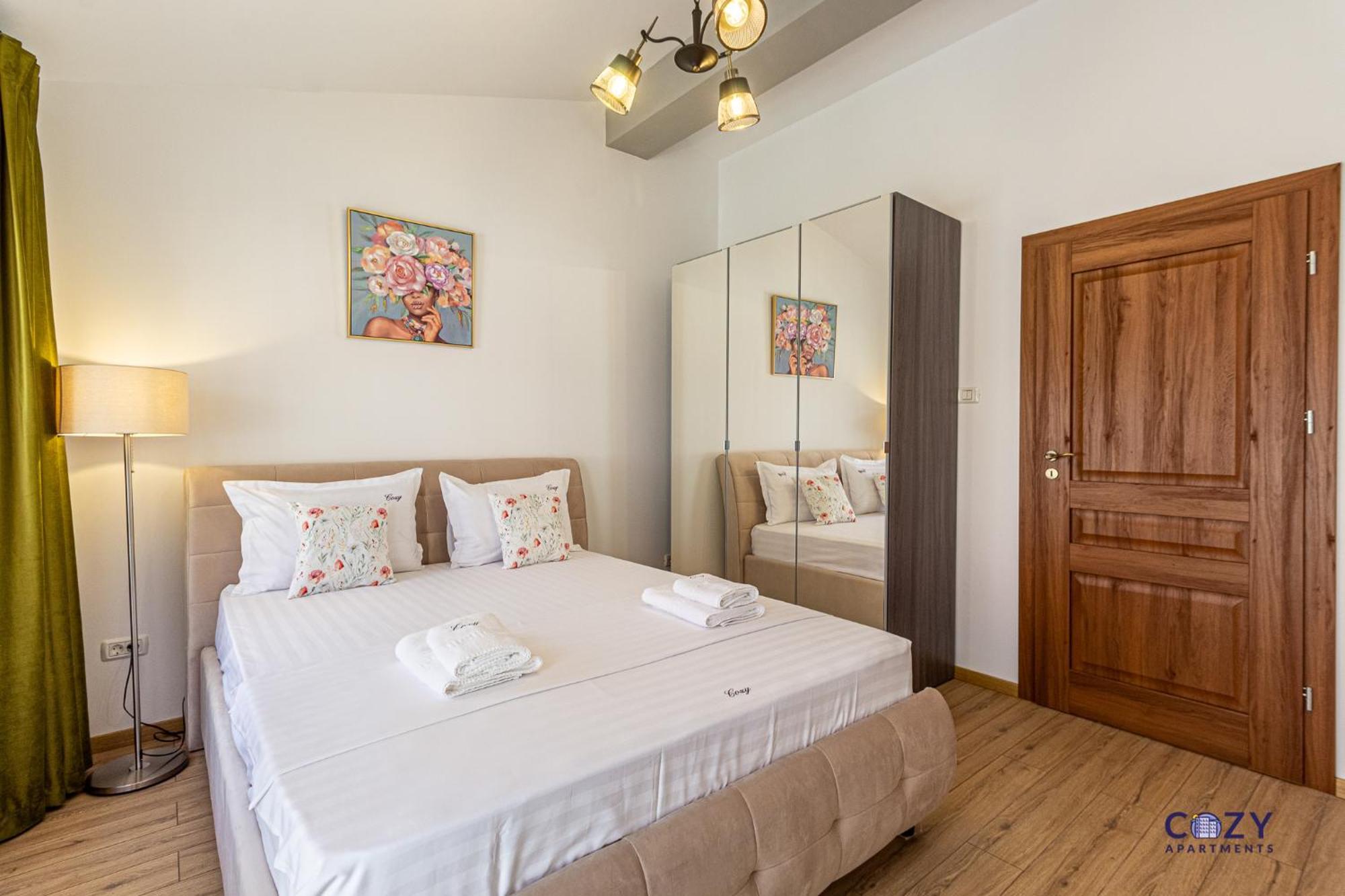 Cozy Brand New Boutique Aparthotel Брашов Екстер'єр фото