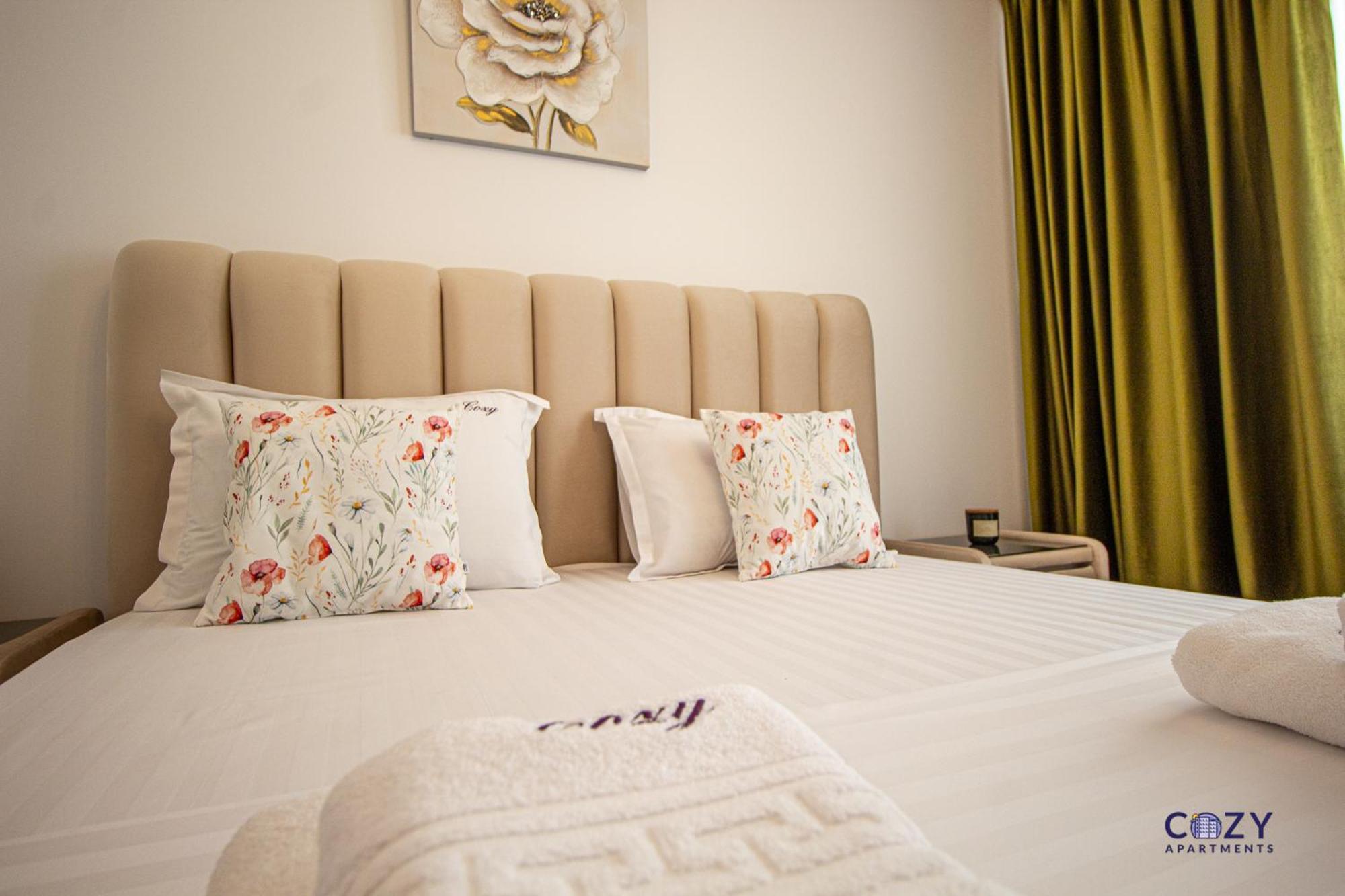 Cozy Brand New Boutique Aparthotel Брашов Екстер'єр фото