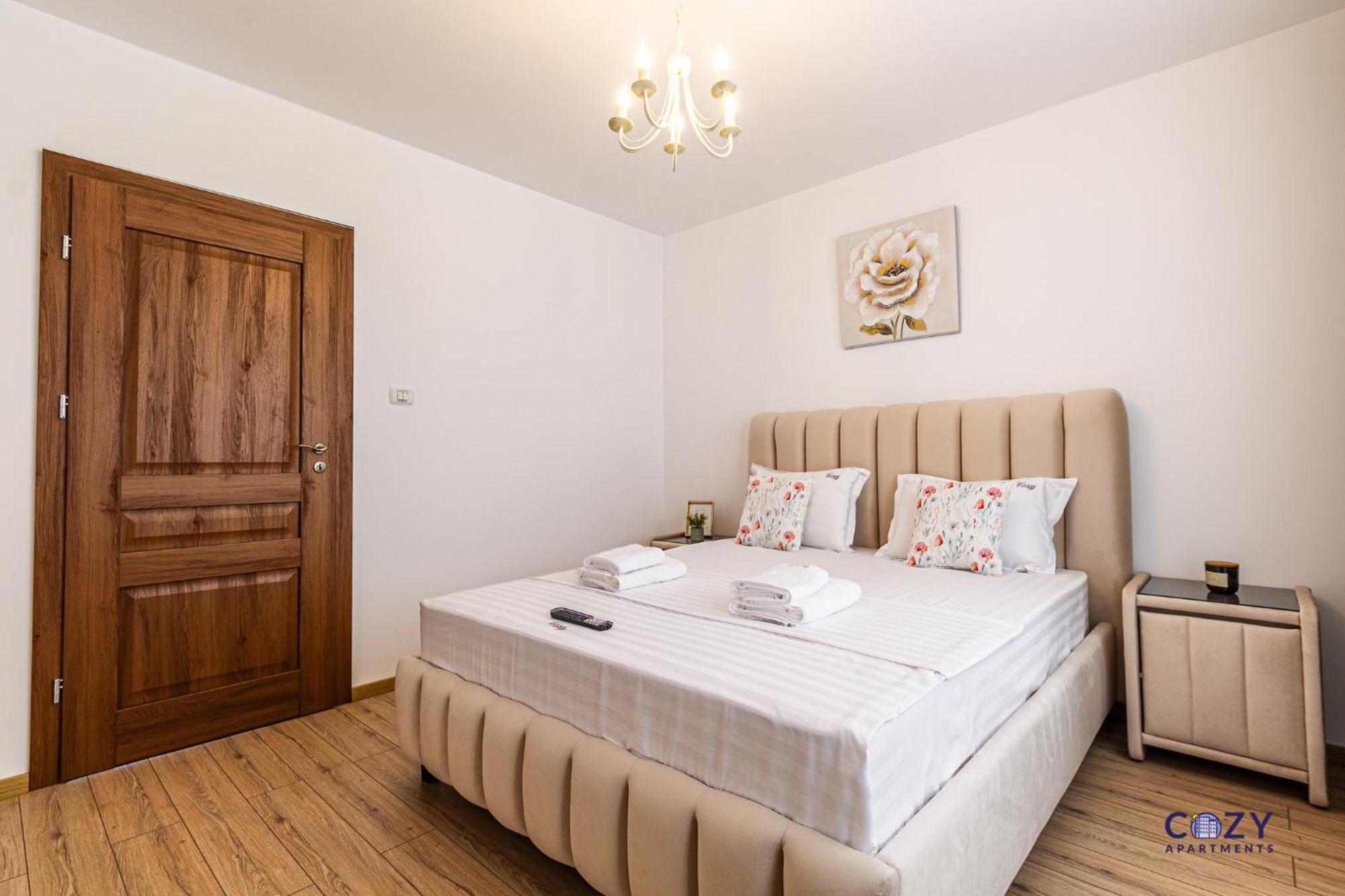 Cozy Brand New Boutique Aparthotel Брашов Екстер'єр фото