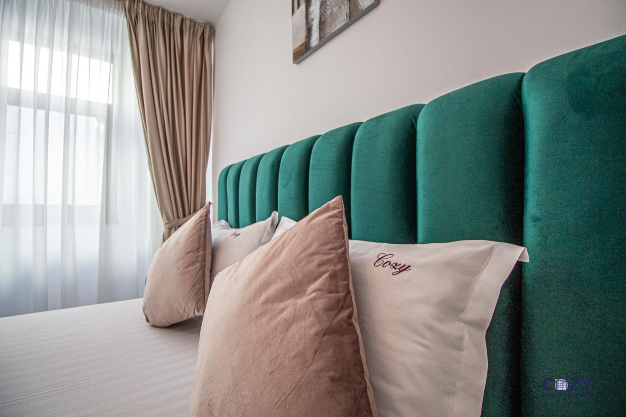 Cozy Brand New Boutique Aparthotel Брашов Екстер'єр фото