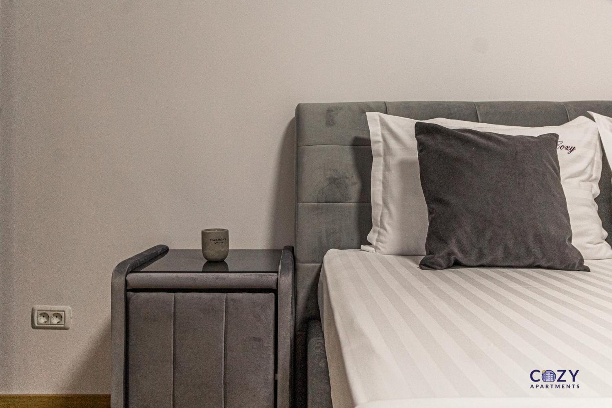 Cozy Brand New Boutique Aparthotel Брашов Екстер'єр фото