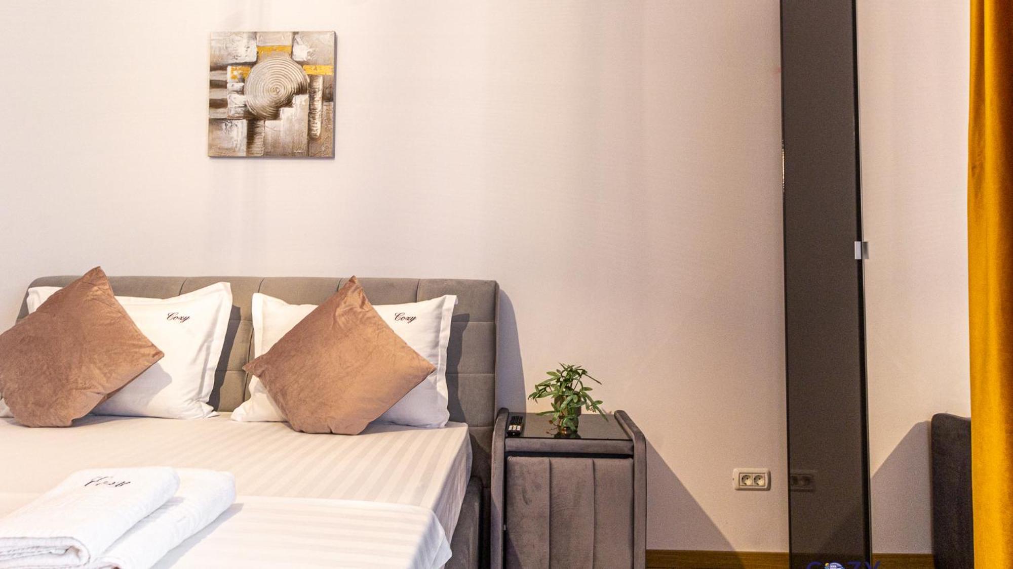Cozy Brand New Boutique Aparthotel Брашов Екстер'єр фото